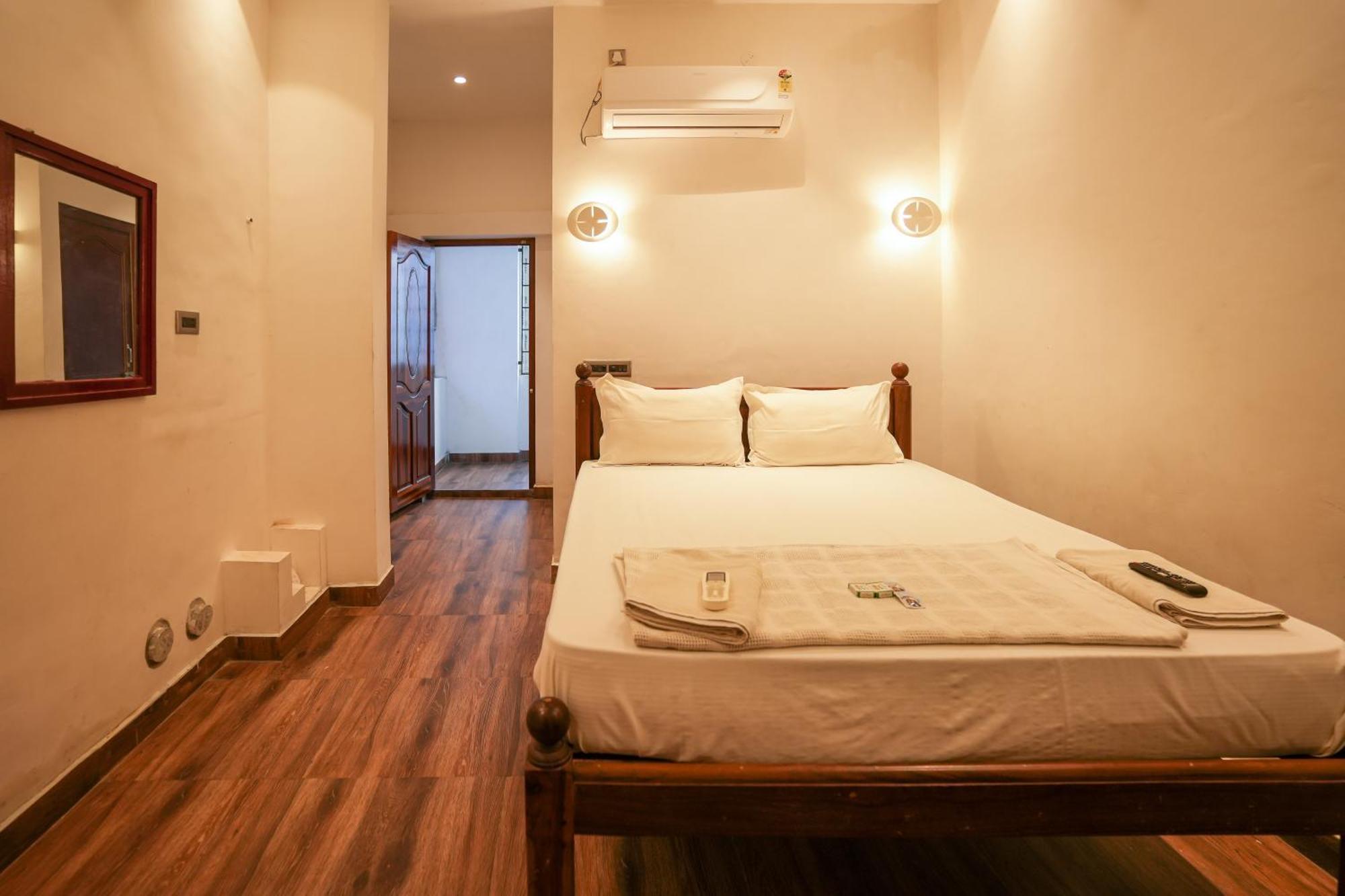 French Villa Pondicherry Esterno foto