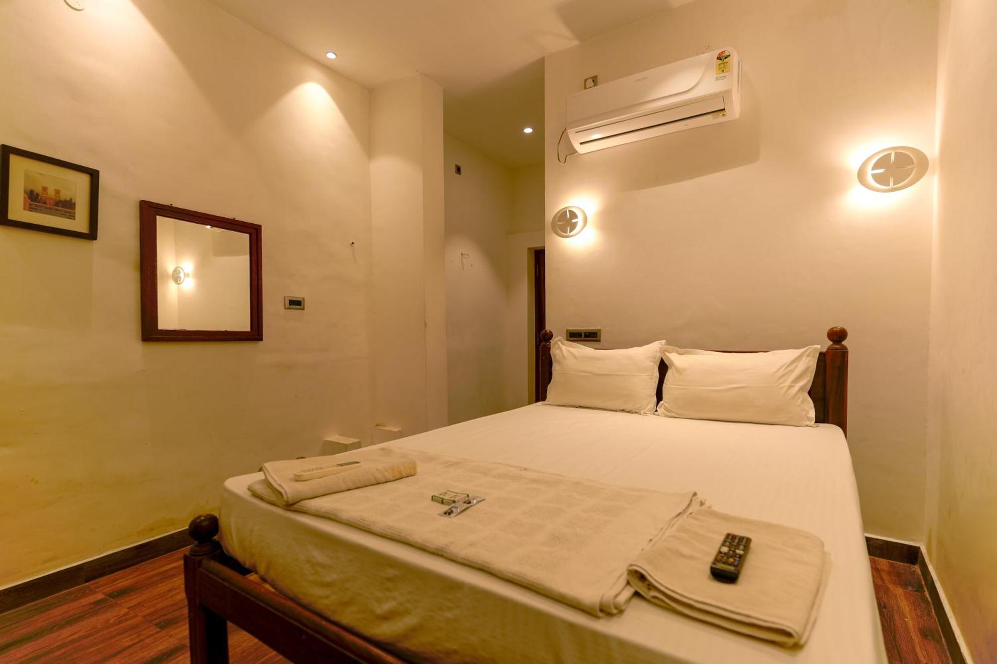 French Villa Pondicherry Esterno foto