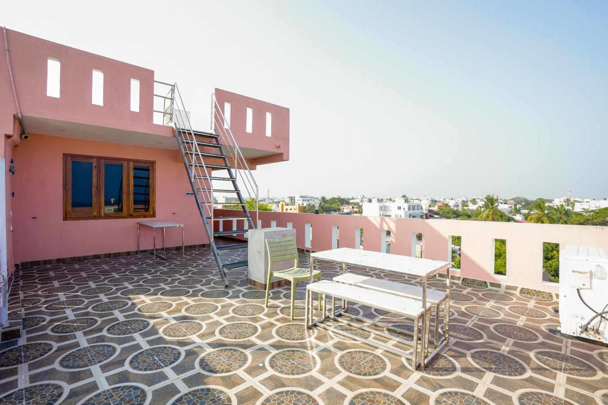 French Villa Pondicherry Esterno foto
