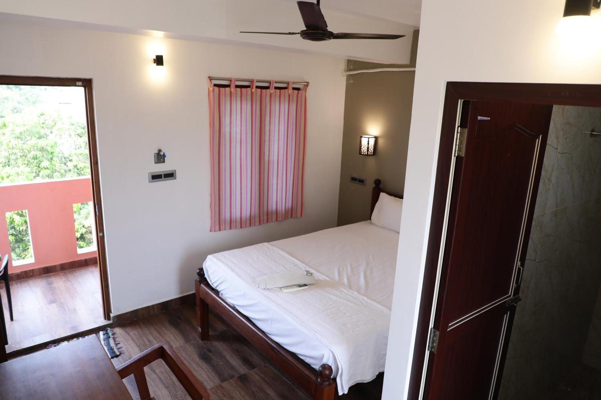 French Villa Pondicherry Esterno foto
